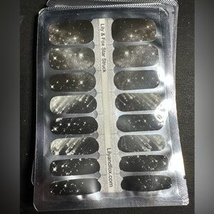 Brand new Lilly and Fox nail stickers “star struck”